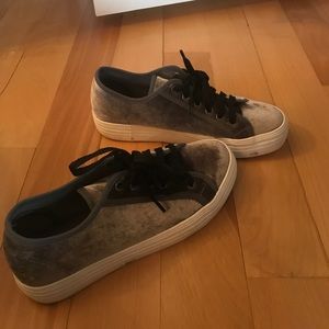 Grey velvet shoes